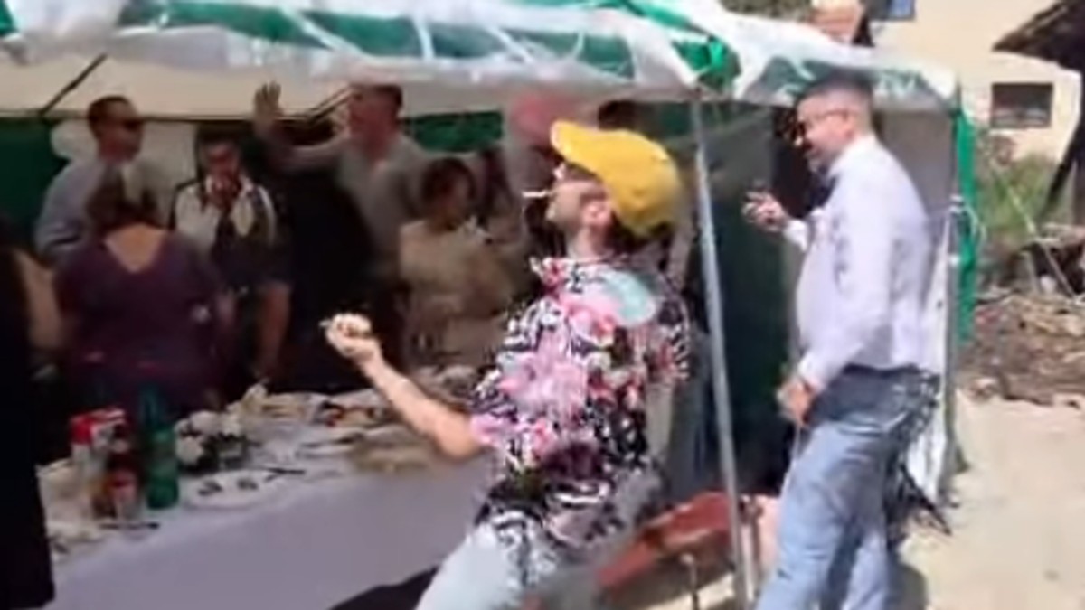 Viralni snimak sa srpske svadbe