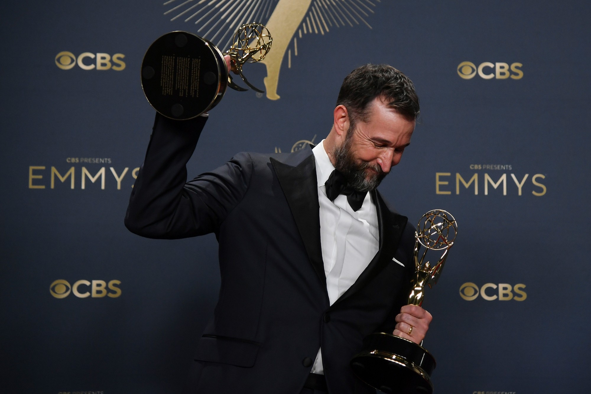 Noah Wyle na 77. ročníku udeľovania cien Primetime Emmy.