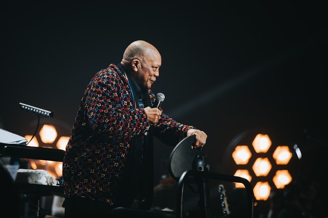 Kvinsi Džouns