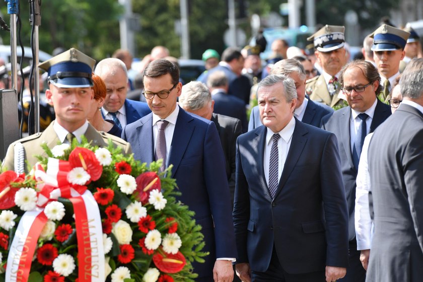 Pomnik Lecha Kaczyńskiego odsłonięty 