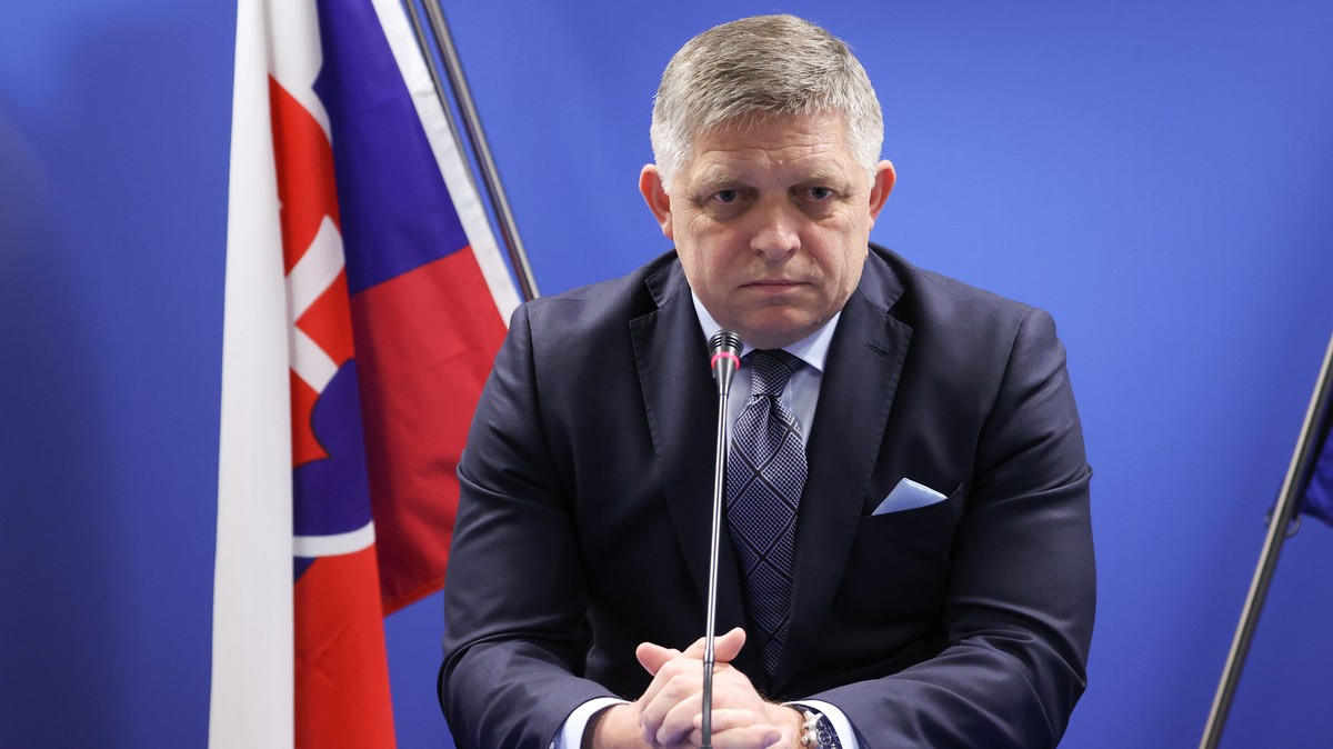 Már Fico visszatéréséről beszélnek a szlovák sajtóban