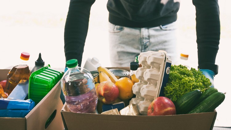 magyar vöröskereszt, adomány, karácsony