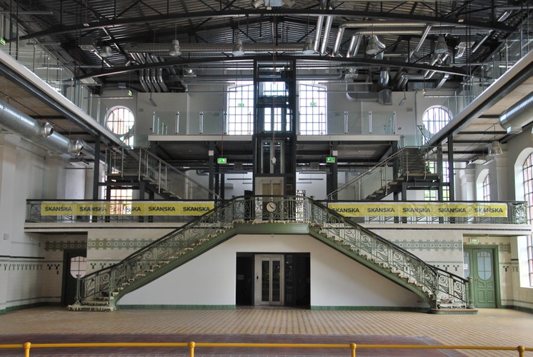 W obu obiektach znajdą się kawiarnie, restauracje, księgarnie i galerie.