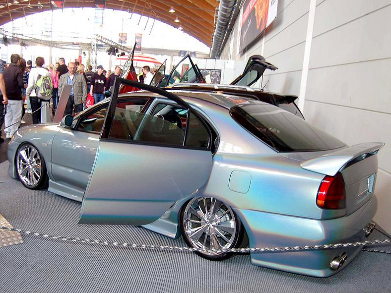 Tuning World Bodensee 2008: Golfy, drifting i dziewczyny -  fotogaleria (2)