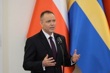 Prezydent wetuje SAFE. "To jak kredyt frankowy dla całego pokolenia"