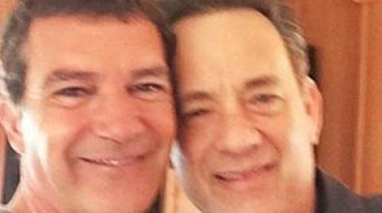 Banderas és Hanks Pesten selfie-zett egymással!