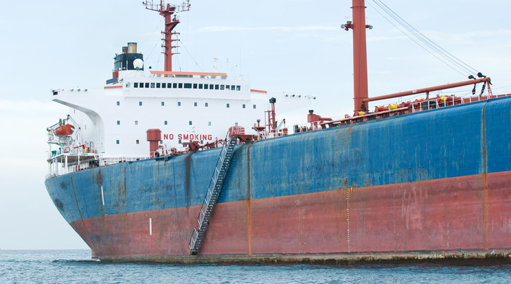 Kalózok több mint egymillió liter üzemanyagot loptak / Illusztráció: Northfoto