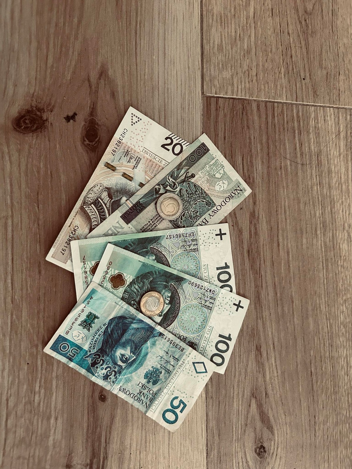 800 plus na koncie tych rodziców już dzisiaj