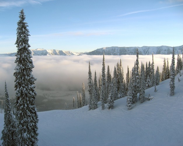Fernie w Kanadzie - jest to idealne do uprawiania narciarstwa alpejskiego.
