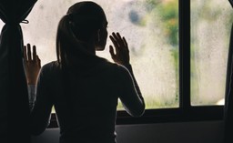 Kwarantanna dla podróżujących od 30 marca. Jak wyglądają nowe zasady?