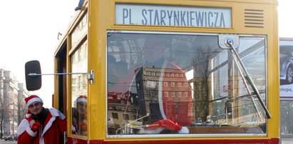 Zabytkowy tramwaj w mikołajki