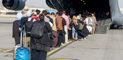 Większość Polaków jest przeciwna przyjmowaniu uchodźców i migrantów