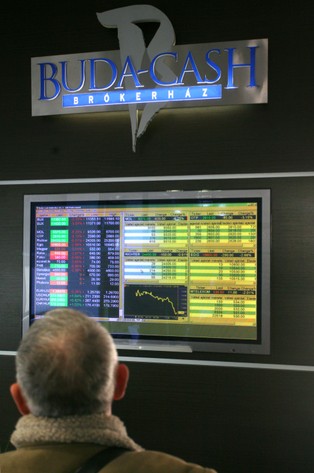 Europejskie giełdy kończą miesiąc na minusie