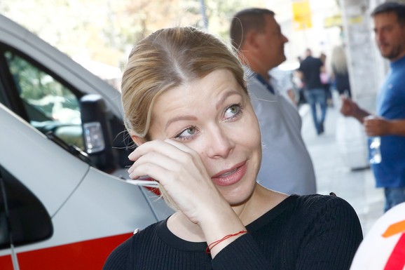 BILA U BRAKU SA FUDBALEROM, PA PLESAČU RODILA DETE U 40. GODINI Evo kog sportistu je volela pevačica i kako je pričala o njima: "Razvod nije tragedija, srećna sam"