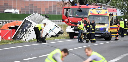 Wypadek w Konstantynowie. 2 osoby nie żyją, 27 rannych
