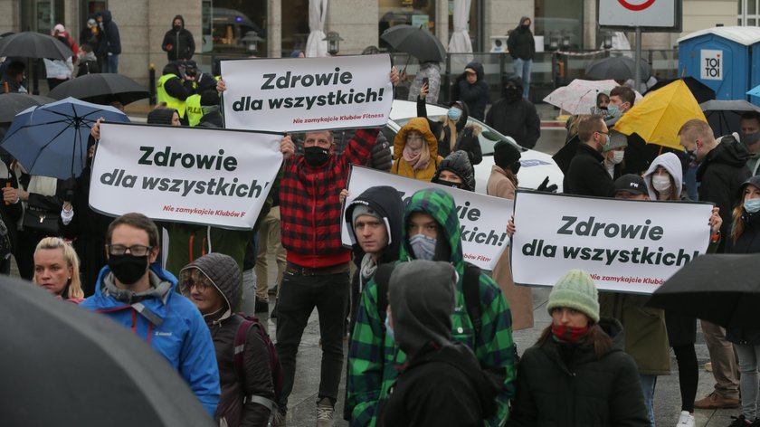 Protest branży fitness w Warszawie