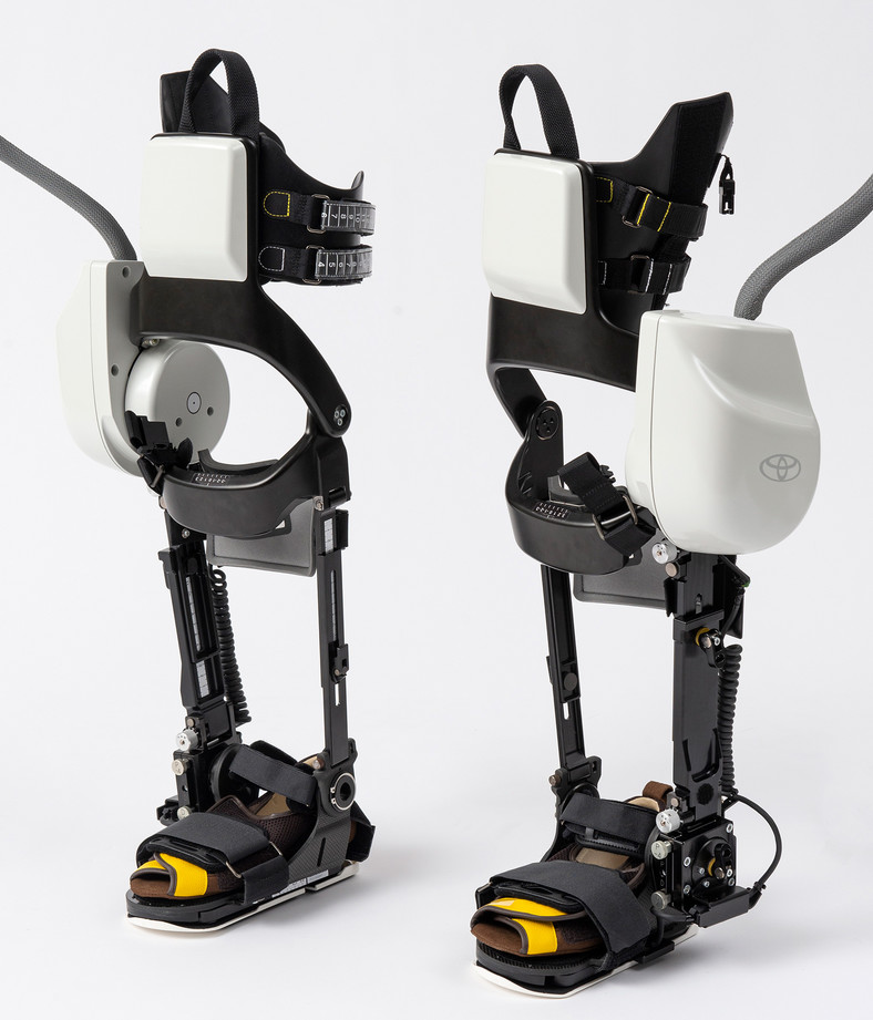 Toyota Welwalk WW-2000 - robot do rehabilitacji osób cierpiących na porażenie kończyn dolnych