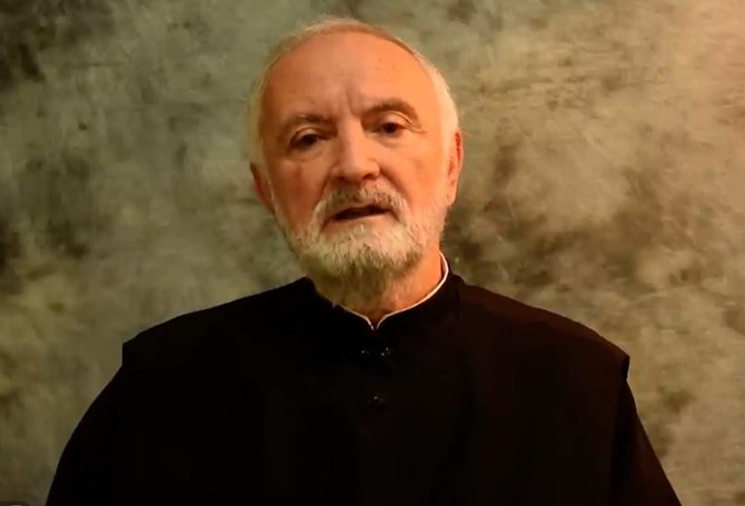 "Nije poenta da ne padnete, nego da naučite da ustanete", podseća otac Ljuba Ranković