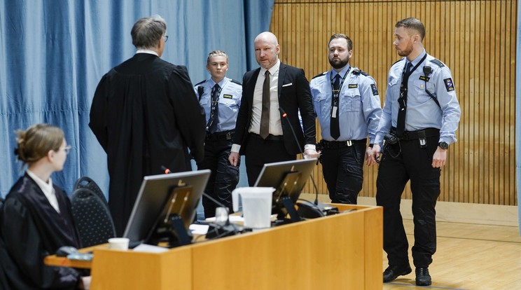 Breivik beperelte az államot, elkezdődött a tárgyalása / Fotó: MTI EPA