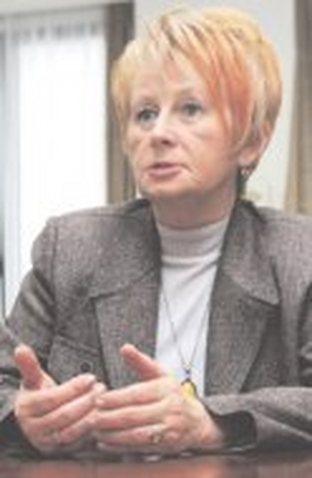 Elżbieta Suchocka-Roguska, wiceminister finansów.