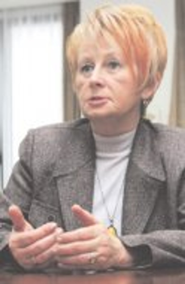 Elżbieta Suchocka-Roguska, wiceminister finansów.