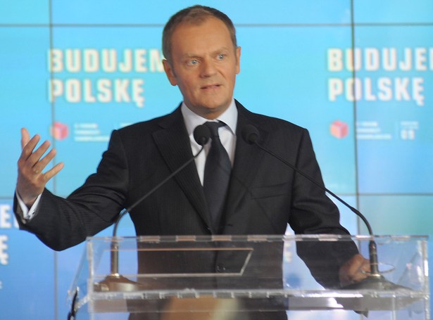 Tusk śmiał się z "grilla Kaczyńskiego"