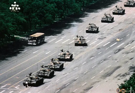 Fotograf ukrył to zdjęcie w spłuczce. Dziś rocznica masakry na placu w Tiananmen