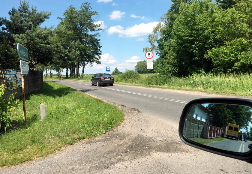 Mieszkańcy Jastrzębia Górnego od lat walczą o postawienie lustra drogowego