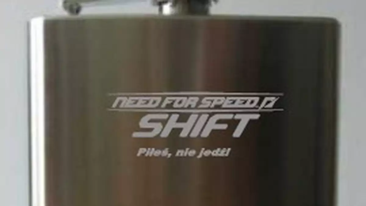 Need For Speed: Shift z piersiówką w prezencie. "Piłeś - nie jedź", ośmiolatku