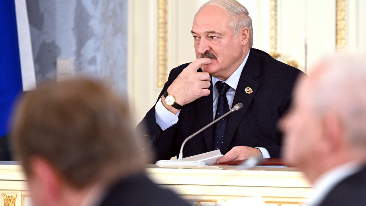 Aleksander Łukaszenko ostrzega "nieprzyjazne kraje". "Przygotowujemy się do wojny"