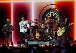  Red Hot Chili Peppers