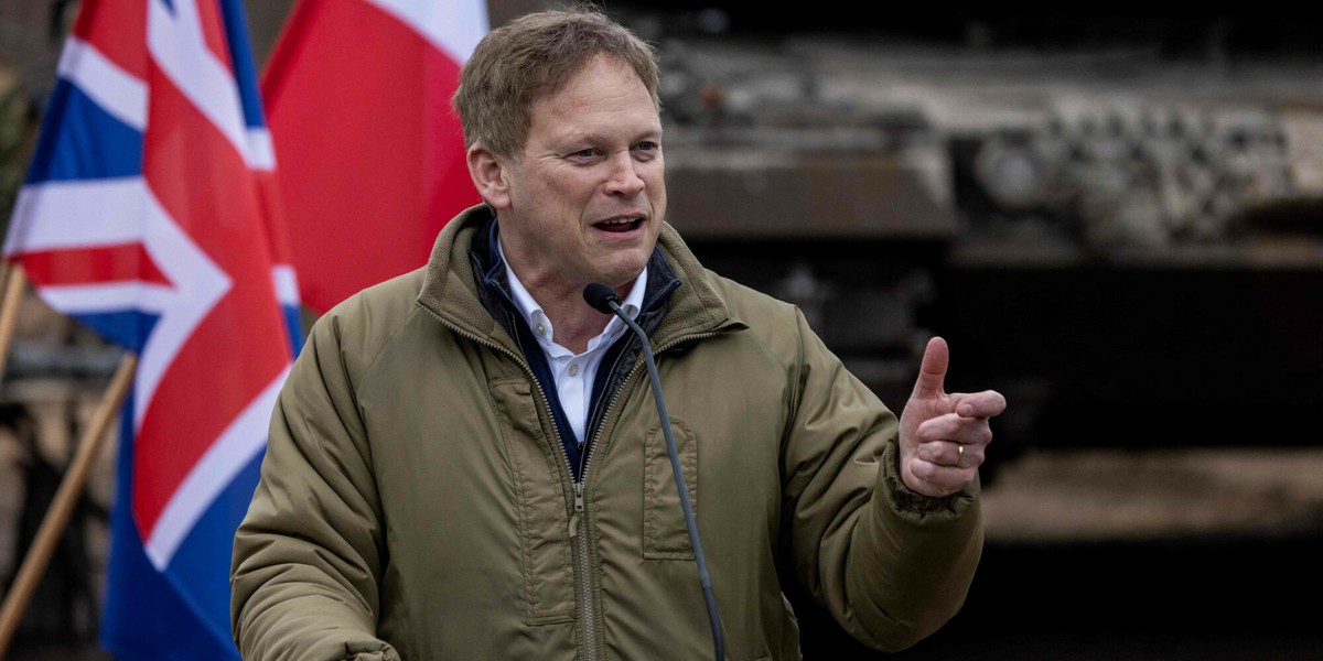 Szef brytyjskiego MON Grant Shapps 