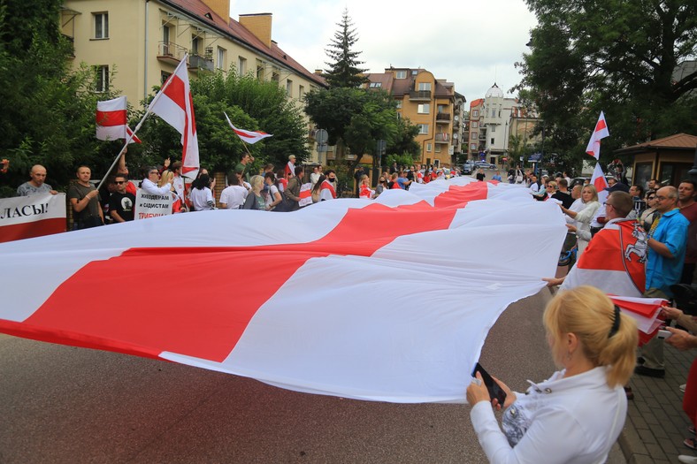 Białystok: ulicami miasta przeszedł marsz solidarności z Białorusią