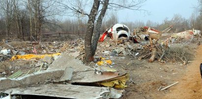 Powypadali z siedzeń, samolot lądował na dachu