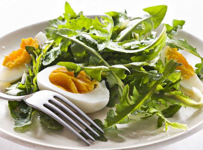 Sałatka z mniszkiem lekarskim