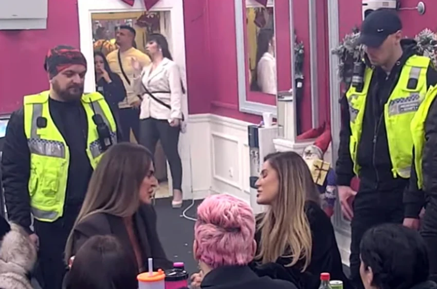 Aleksandra Nikolić slavi Novu godinu u Dubaiju: Raspalila minić samo tako