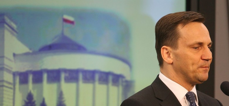 Europoseł atakuje: Słowa Sikorskiego gorsze dla PiS niż policzek