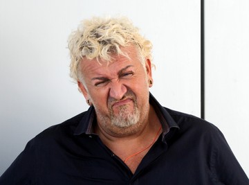 "TOTALNA JE BUDALA, OZBILJNO LUD!" Maca urnisao kolegu, kaže da je NAJGORI GLUMAC, a malo ko zna zbog kakve JEZIVE IZDAJE je završio kod psihijatra