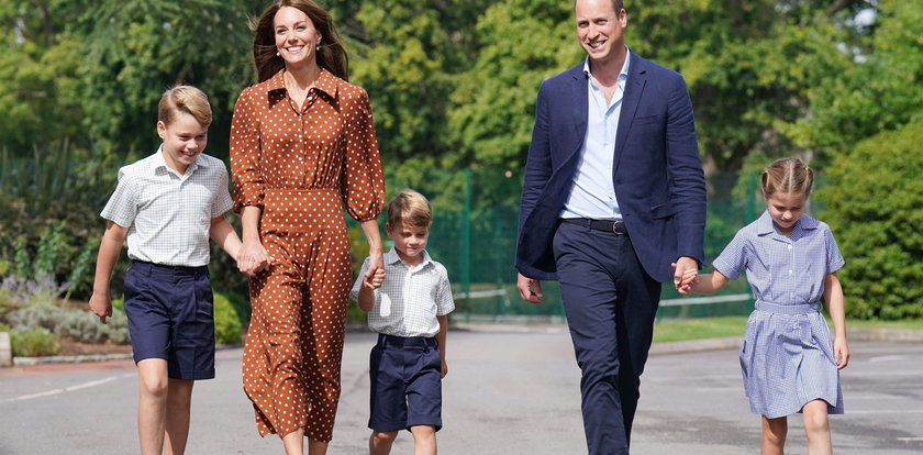 Ważny moment w życiu rodziny Kate i Williama, a Louis jak zwykle zrobił przedstawienie! Wszystko jest na filmie