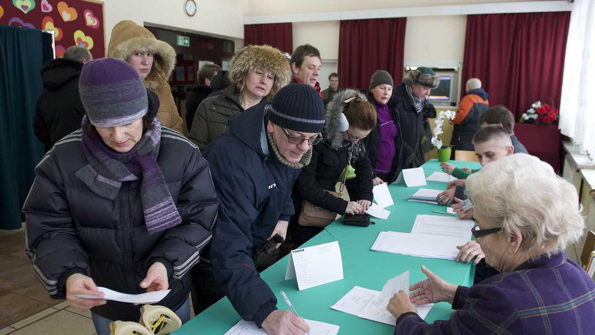 Mieszkańcy gminy Mielno sprzeciwili się w referendum lokalizacji elektrowni jądrowej w letniskowej wsi Gąski. Przeciwko inwestycji zagłosowało 2 237 osób, za było 125 - poinformowała w niedzielę w nocy Gminna Komisja ds. Referendum.