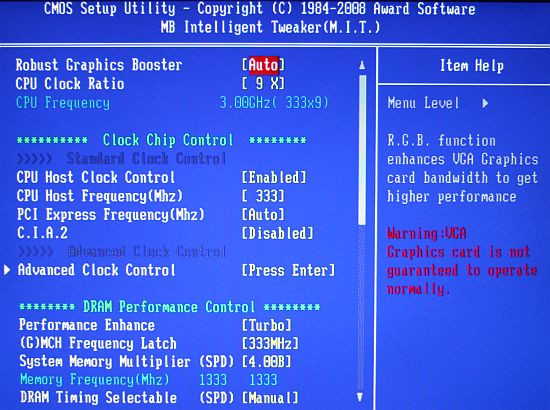 M.I.T. (MB Intelligent Tweaker) – nazwa zakładki brzmi bardzo podobnie do M.I.B. (ang. MB Intelligent BIOS) z BIOS-u płyty ECS-a. To w tej zakładce znajdziecie mnóstwo opcji przydatnych przy podkręcaniu i nie tylko