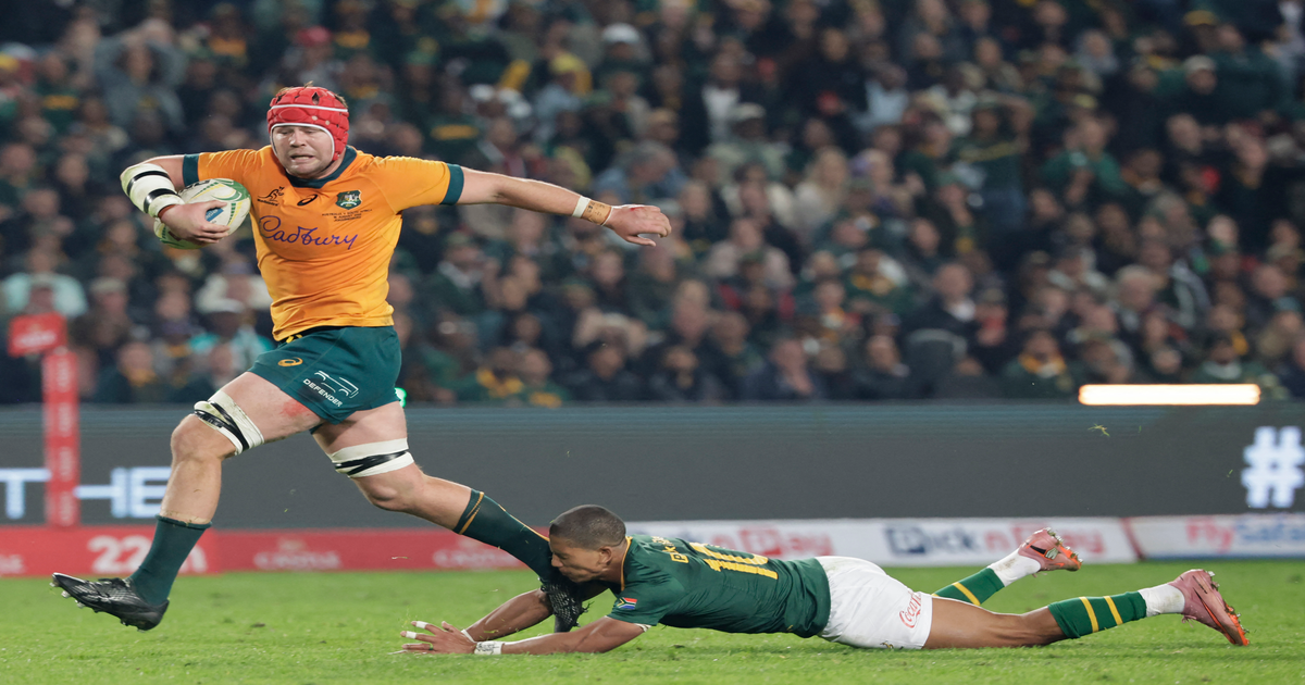 Australia recover from 22-0 down to stun Springboks 38-22