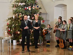 Koniec zimnej platyny! Agata Duda ma nowy kolor włosów. FOTO