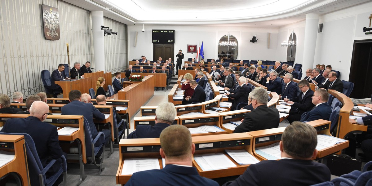 Senat przyjął ustawę budżetową bez poprawek