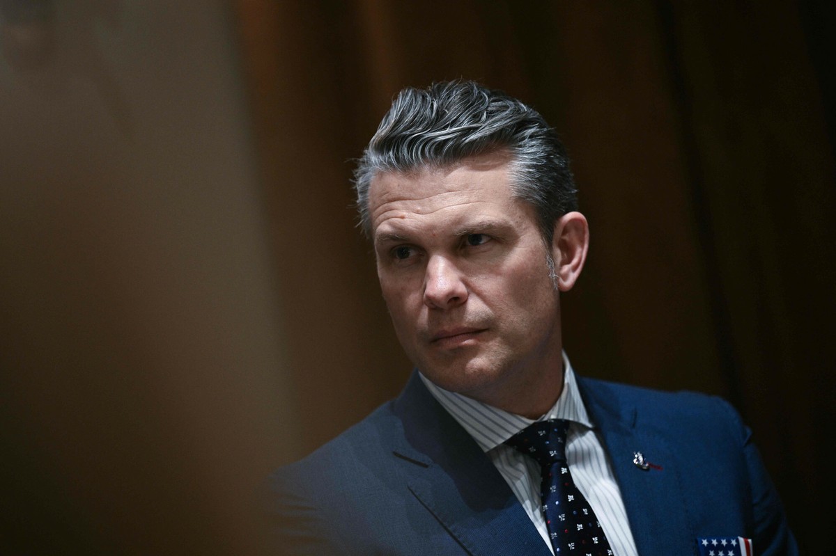 Media: szef Pentagonu wysłał rodzinie tajne plany USA