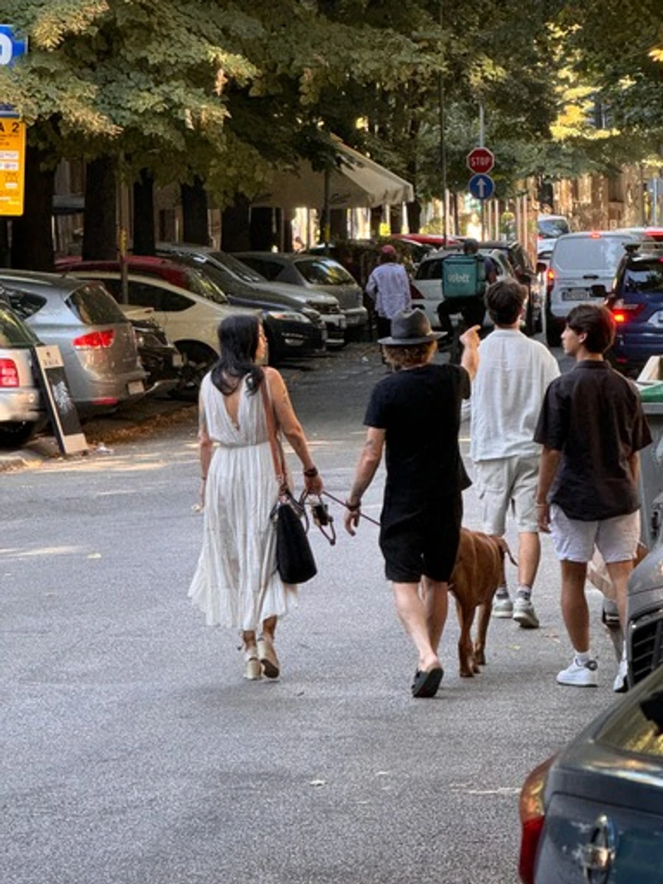 Elena sa sinovima i dečkom