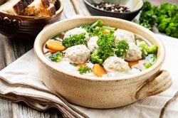 Pyszny, tani i szybki obiad. Podajemy przepis, Ty gotujesz. Dziś zupa papieska