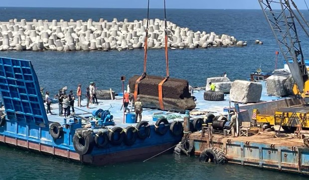 Izvađen deo Aleksandrijskog svetionika