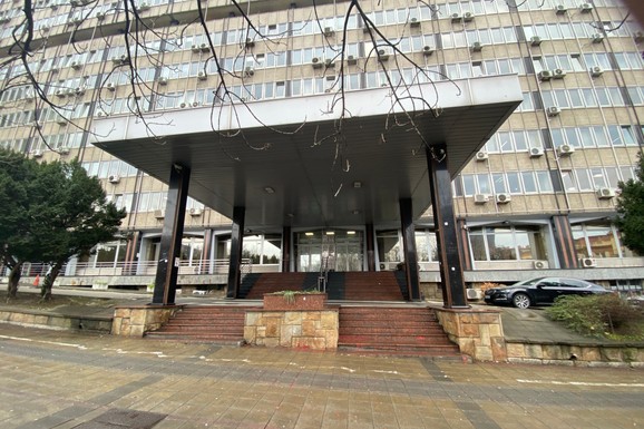 USVOJEN NACRT ZAKONA O RODITELJU NEGOVATELJU Oglasili se iz Ministarstva za rad: Evo šta sve predviđa