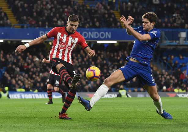 Liga angielska: Fabiański puścił dwa gole. Remis drużyny Bednarka z Chelsea